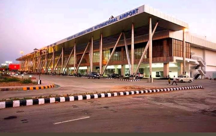 Dwarka to Ahmedabad taxi